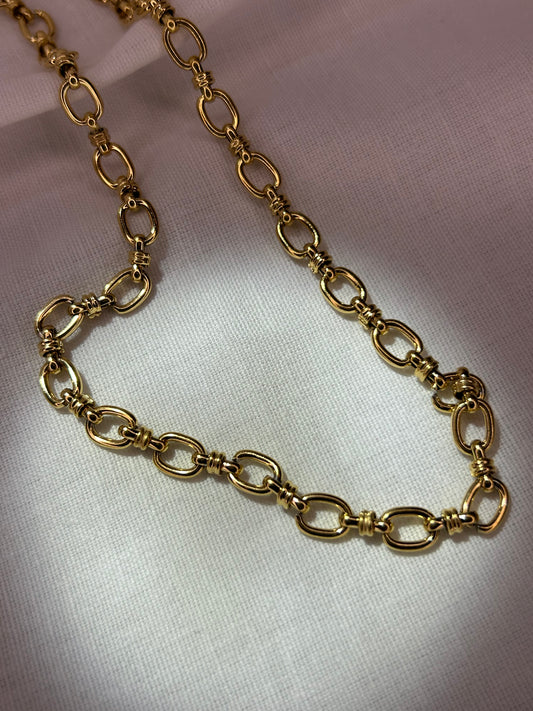 Lock & Knot Chain Necklace