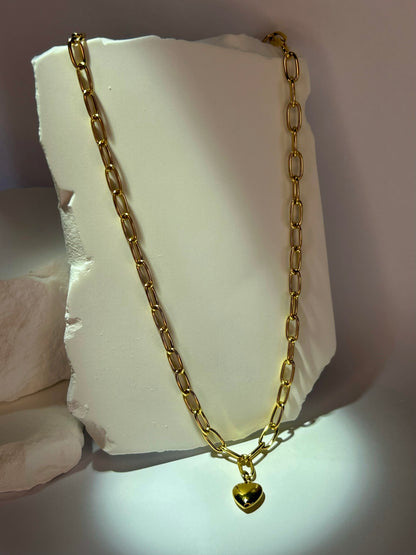Endura Paper Clip Chain & Heart Necklace