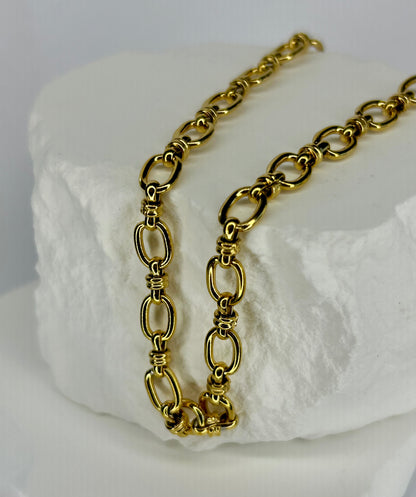 Lock & Knot Chain Necklace