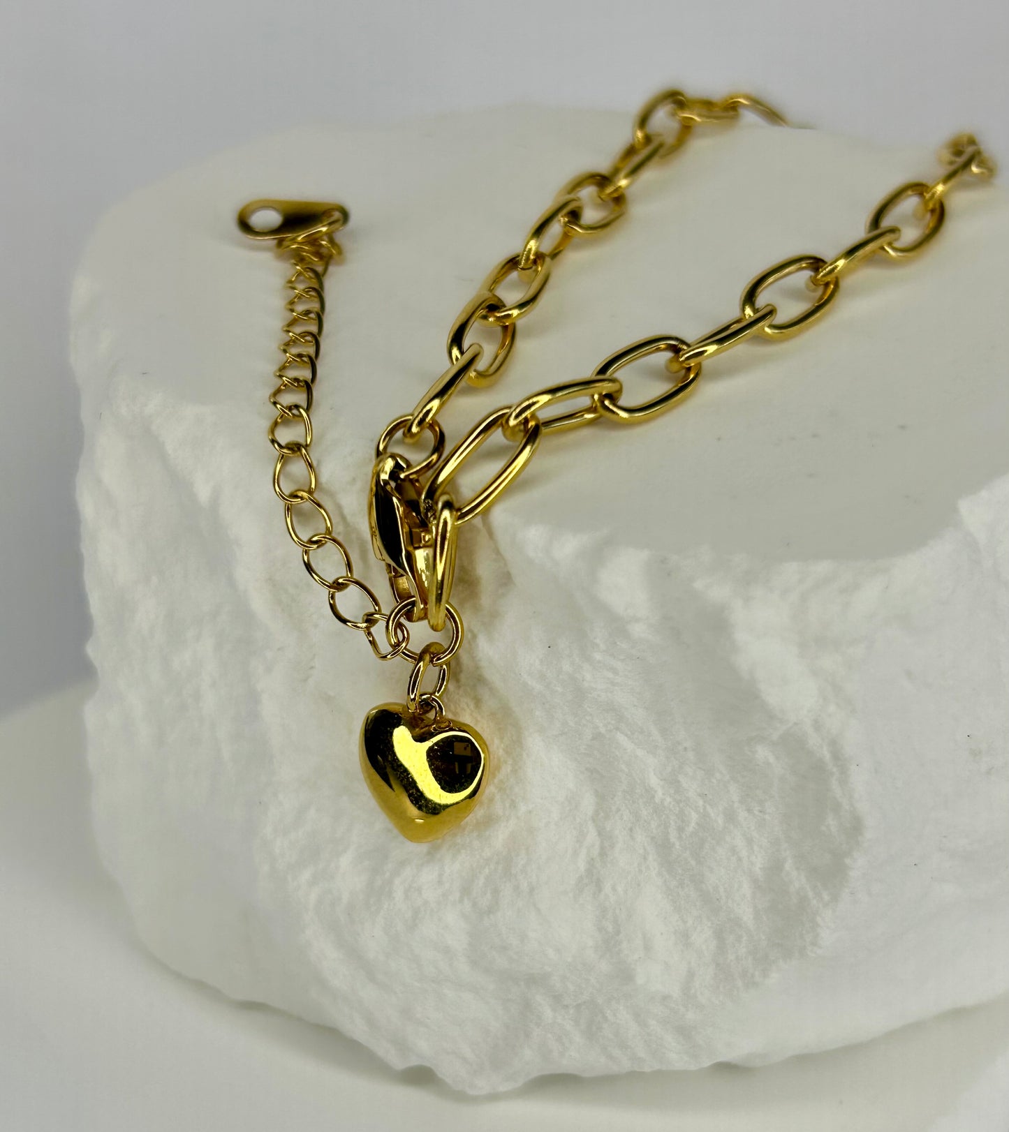 Endura Paper Clip Chain & Heart Necklace