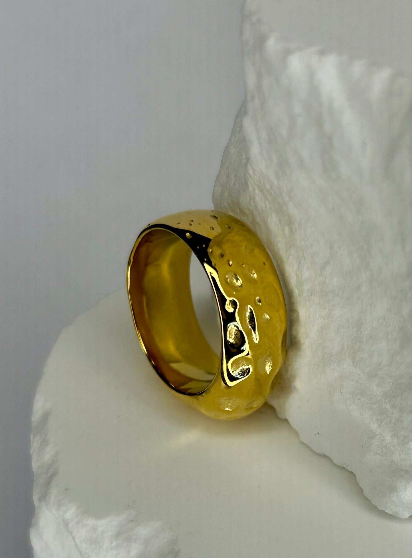 Dapple Ring