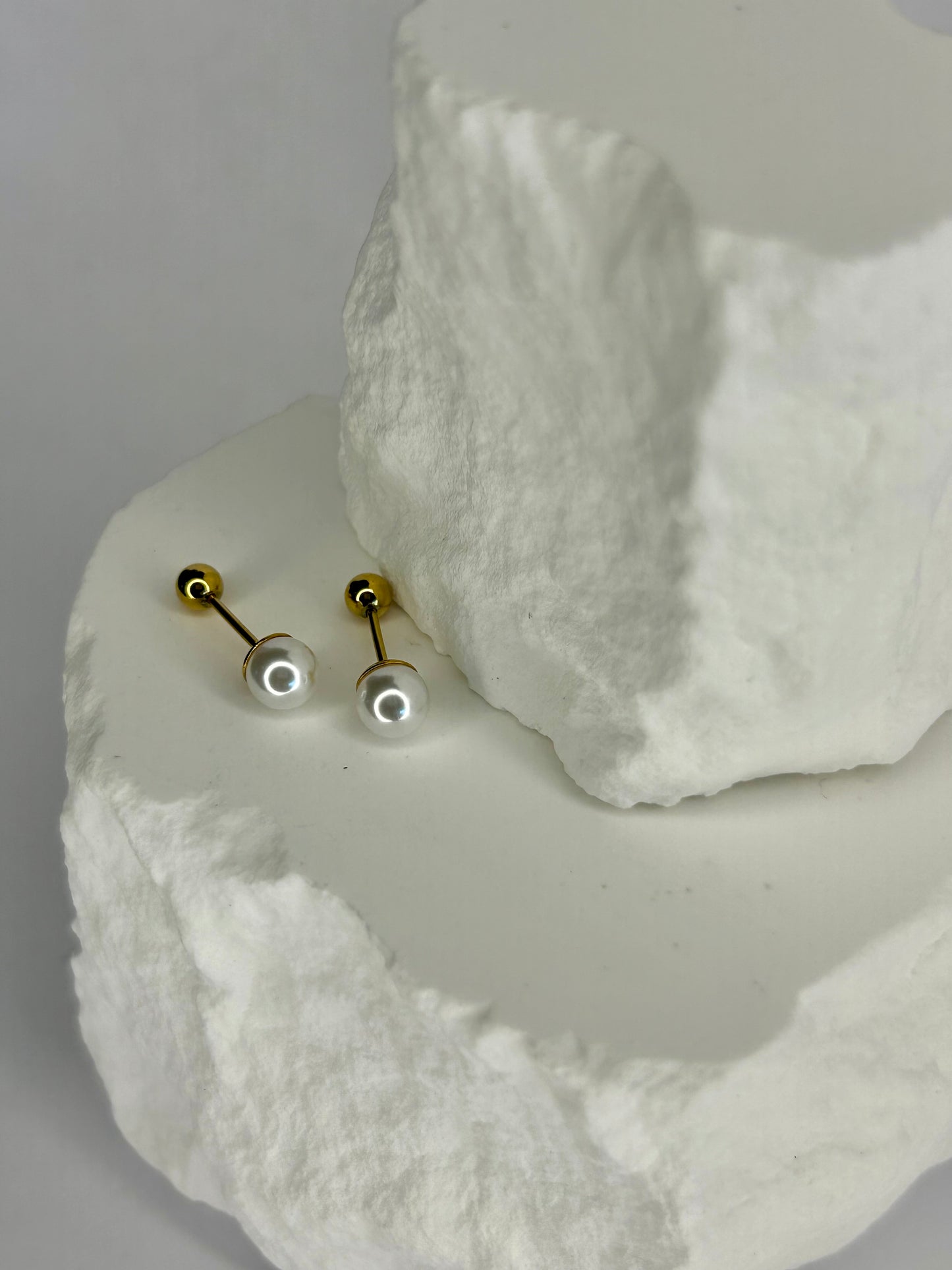 Pearl Stud